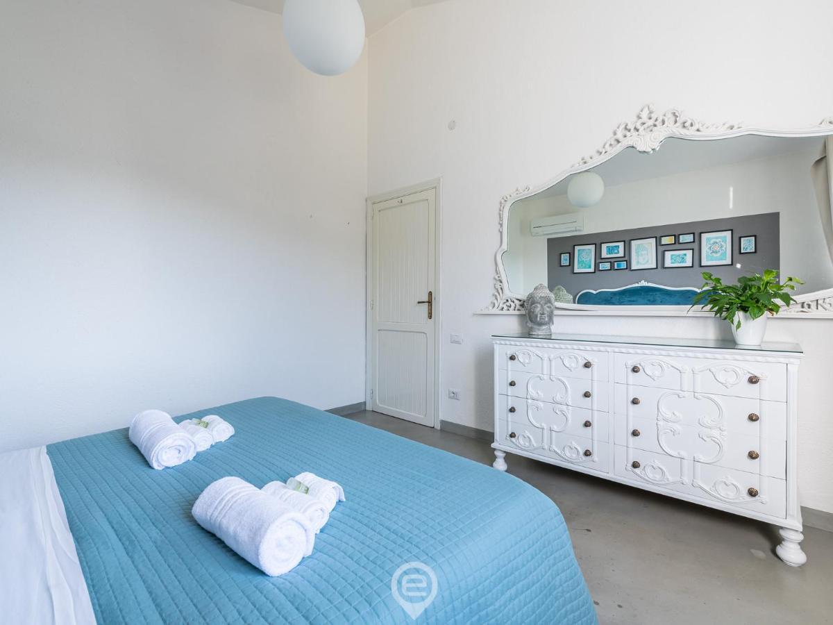 Villa Virago Porto Columbu - Perd'E Sali 外观 照片